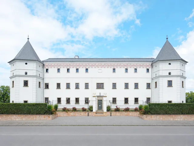 Renesančný kaštieľ v Bošanoch – showroom Orostone